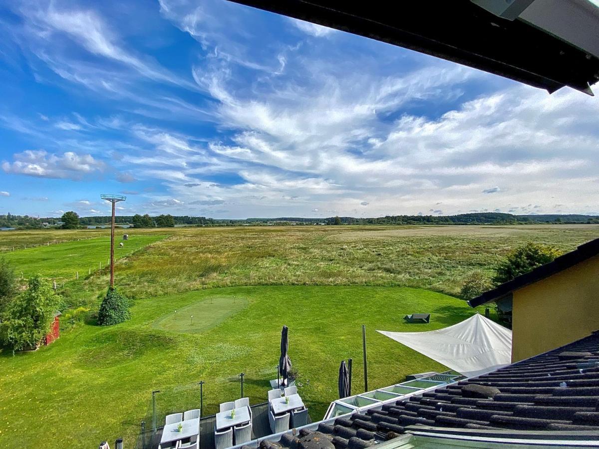Hotel Am Mueritz-Nationalpark Waren  Buitenkant foto